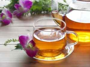 夏本番!正しい予防方法を知って、高齢者も自分も脱水症状から守ろう!