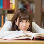 新人介護職員に嫌われたくない!長く働いてもらうための教育方法