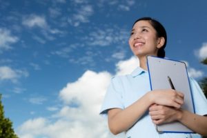 賞与アップも期待！介護職員の目標設定と達成までのポイント