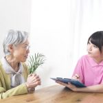 ケアマネジャーは不要?AIに仕事を奪われる?ケアマネの今後の動向とは