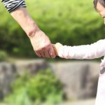 介護と保育の一体型施設、宅幼老所(地域共生型サービス)とは?