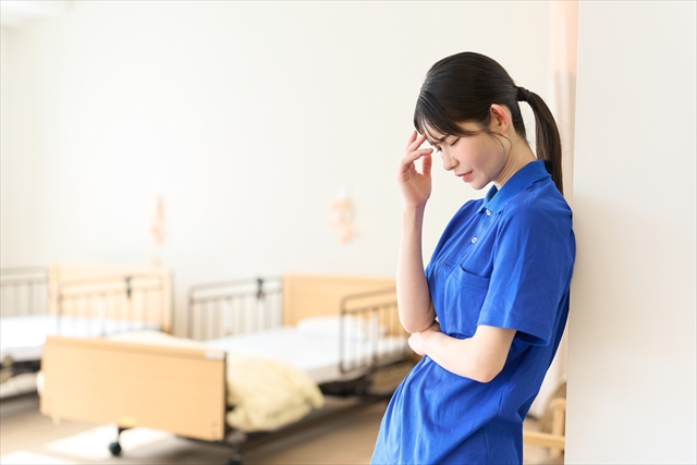 【介護福祉士が語る現場】vol.5 -新人介護士がカンファレンスで緊張するのは当然？発言に迷ったときの考え方